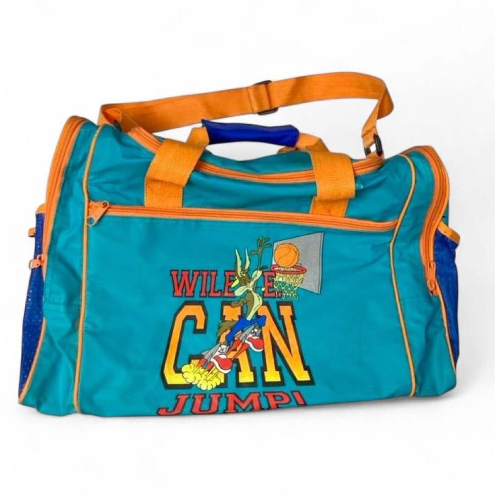Vintage 1993 Looney Tunes Wile E Coyote Basketball Duffle Bag